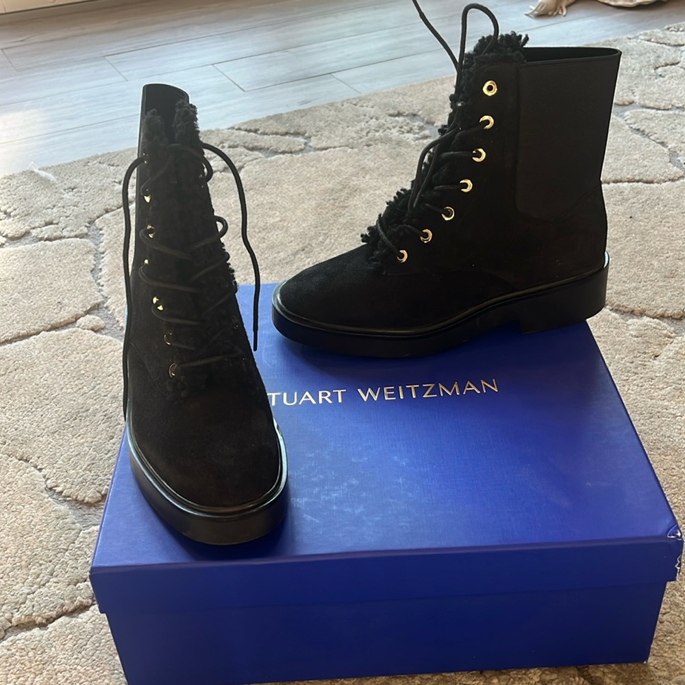 Stuart Weitzman Henley Chill Suede Shearling Combat Boots new in box no lid 6.5